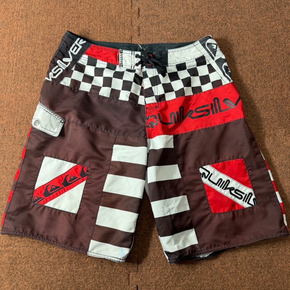 A+ Quiksilver Mens Board Shorts Size 34 Red Black White Checkerboard Stripe Surf